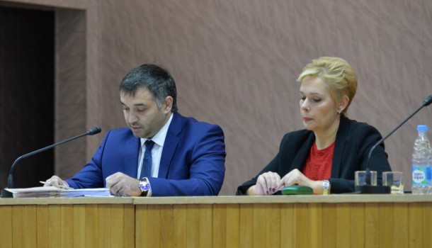 Николай Такаев избран главой – председателем Совета Усинска      