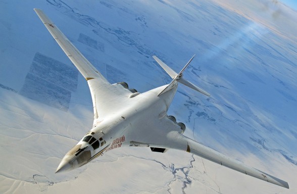 «Белые лебеди» запустили в Коми крылатые ракеты
