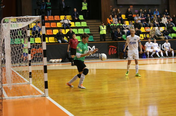 Мини-футбольная «Ухта» одержала первую победу в Суперлиге