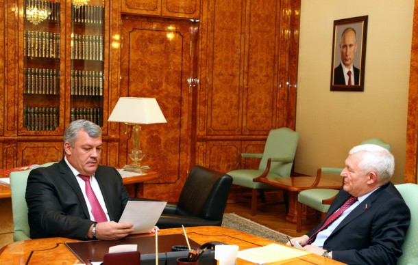 Сергей Гапликов познакомился с депутатами Госдумы и сенатором