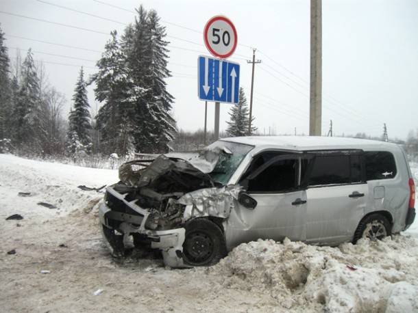 Аварию на эжвинской трассе спровоцировала водитель Chevrolet Lacetti - госавтоинспекция