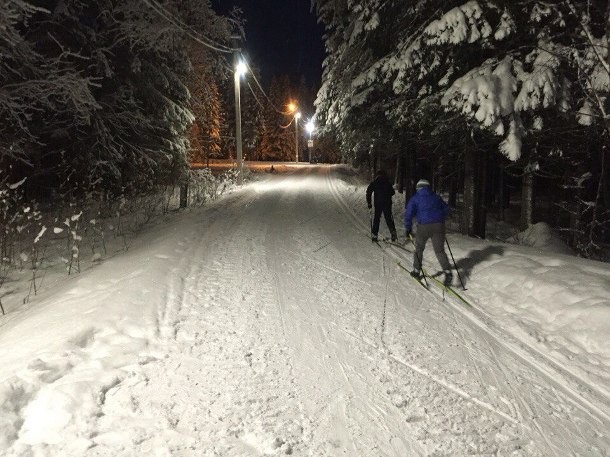 Сыктывкарская лыжная база «Спортивная» засветилась светодиодными фонарями