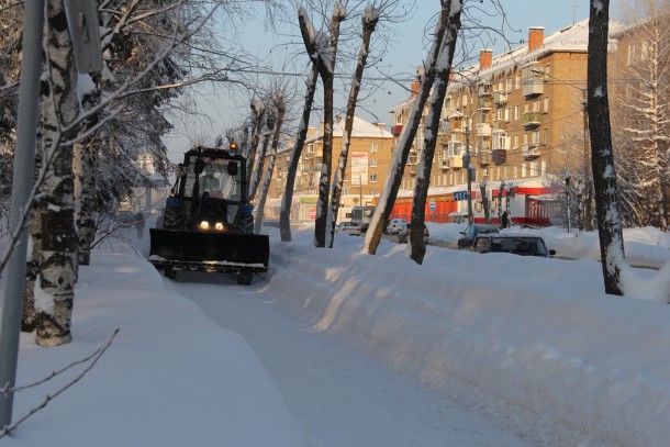 С улиц Сыктывкара за ночь вывезли 3,5 тысячи кубометров снега