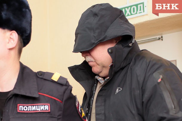 Суд оставил под арестом экс-директора Сыктывкарской компании по управлению имуществом Сергея Кардорского  