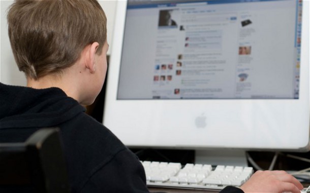 Европейским детям запретят выходить в соцсети без родителей