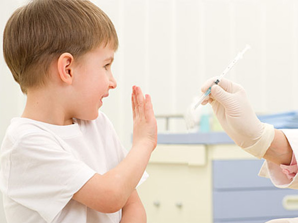 Из-за отказа родителей от прививок страдают дети - минздрав Коми