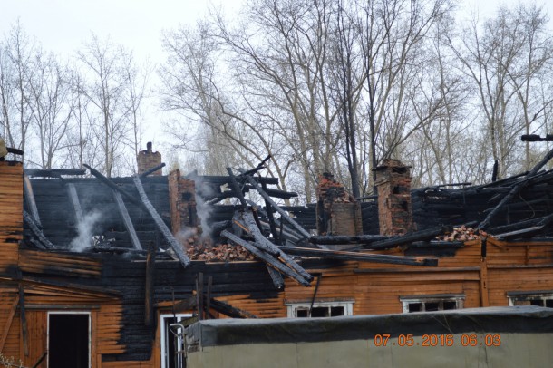 Народный корреспондент: «Поджигатели хотели спалить два здания в Лесозаводе»