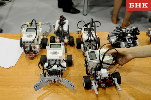 Жителей Коми просят придумать название для фестиваля робототехники  