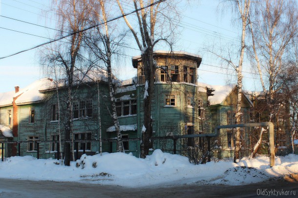 В Коми объявлен аукцион на аренду объекта культурного наследия - школы №13 в Сыктывкаре