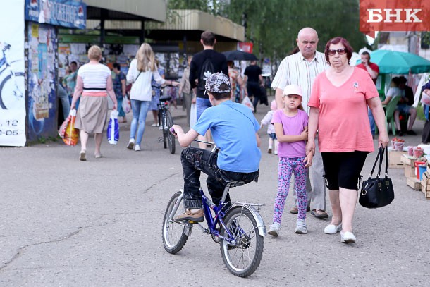 Нежелание спешиваться - основное нарушение велосипедистов Сыктывкара