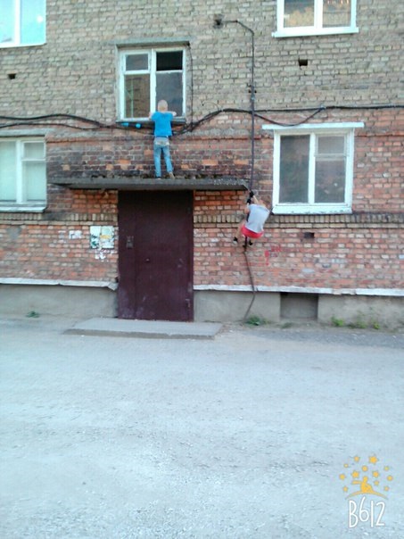 Фотофакты: подростки в Коми от скуки на стены лезут