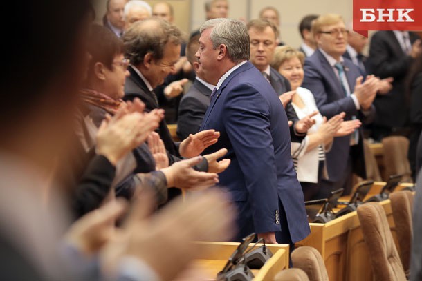 Депутаты и сенаторы напутствовали главу Коми Сергея Гапликова