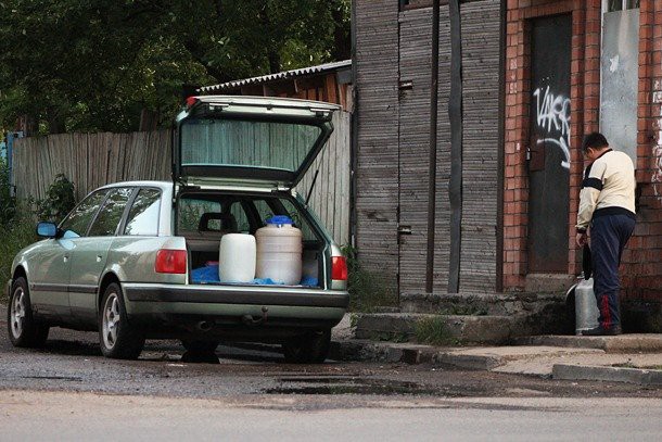 В Сыктывкаре по ряду адресов отключат холодную воду