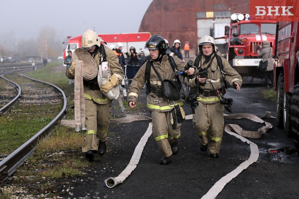 В железнодорожной аварии «погибло» 11 человек — в Сыктывкаре проходит третий этап всероссийской тренировки по ГО