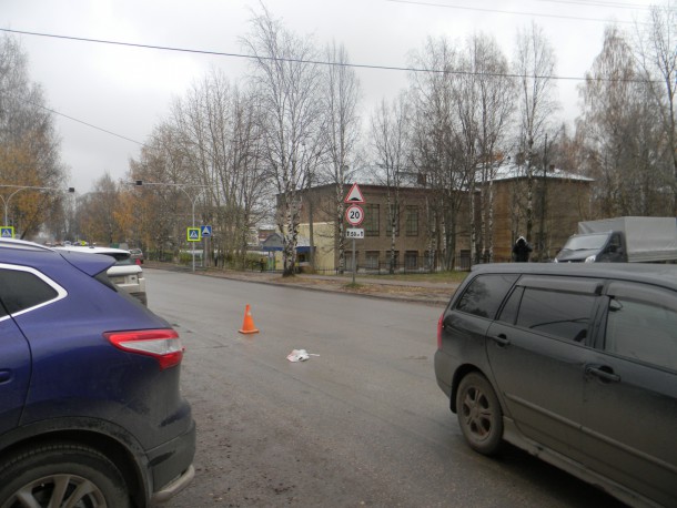 В Сыктывкаре под колеса иномарки попал 12-летний мальчик